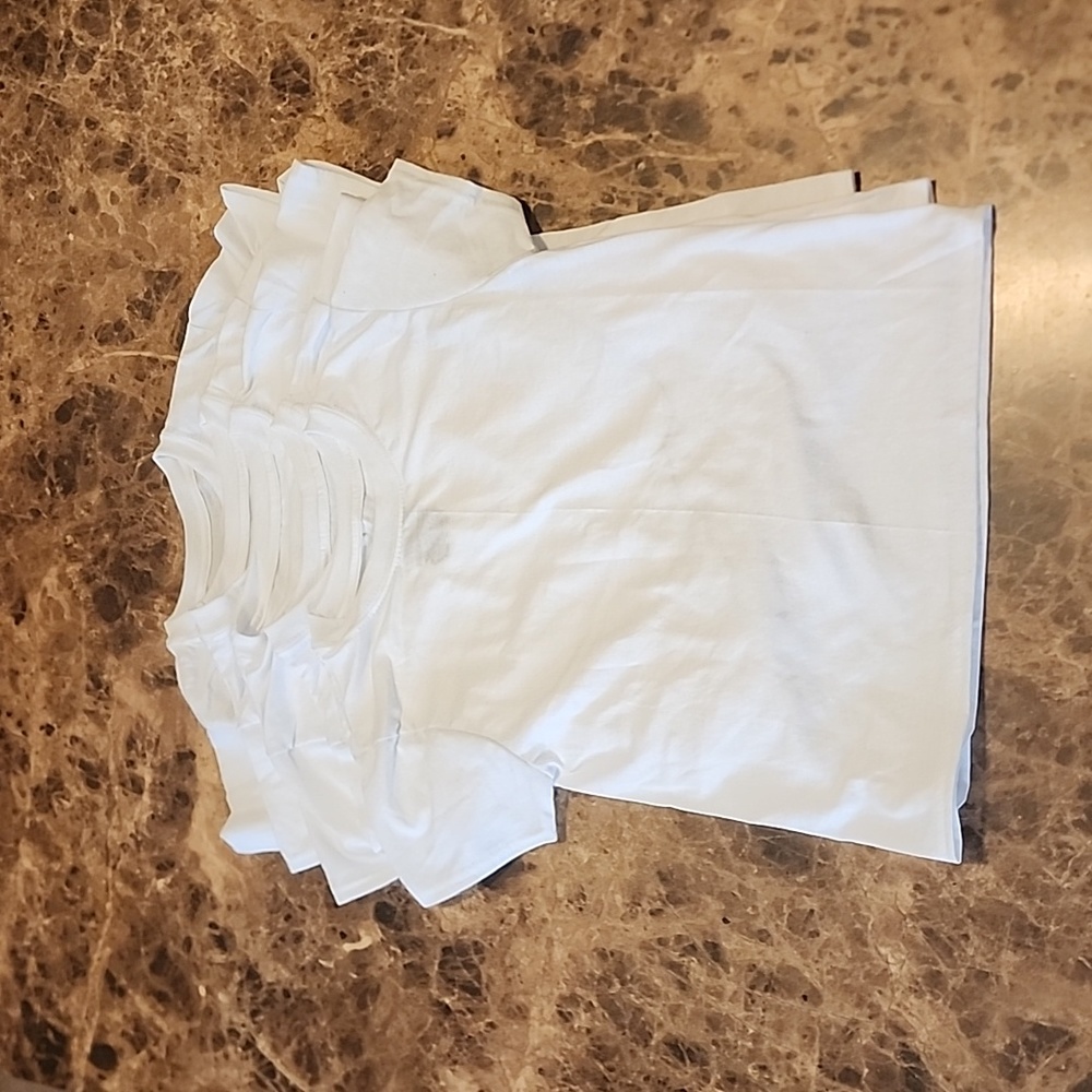 NWOT 5 pk Hanes T-shirts Boys Size Small
